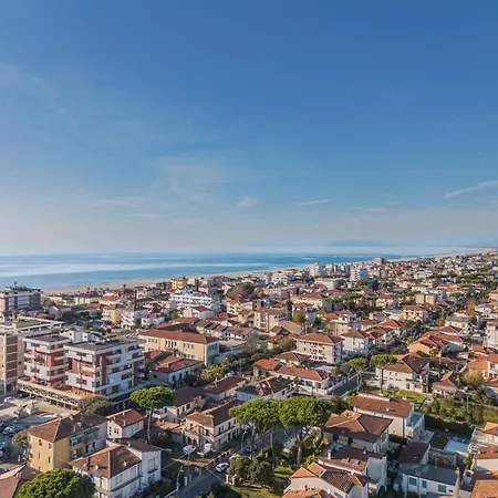 Lido Versilia By Interhome