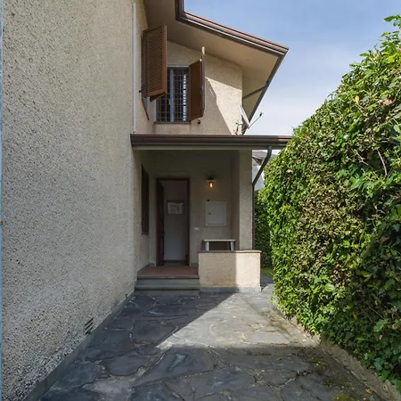 Lido Versilia By Interhome Lido di Camaiore