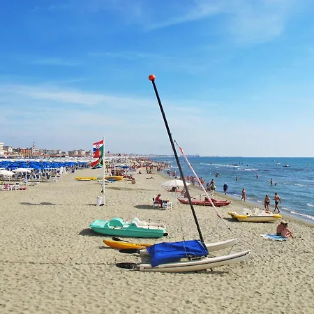 Lido Versilia By Interhome Lido di Camaiore