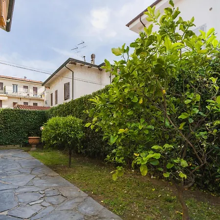 Lido Versilia By Interhome Apartament *